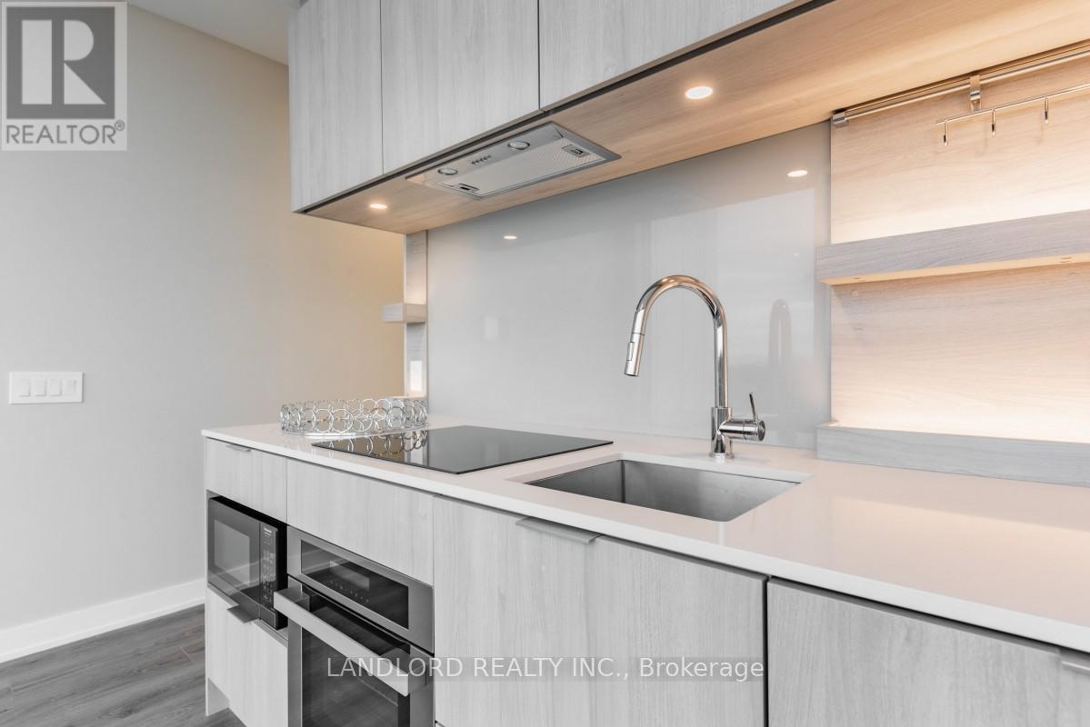 1609 - 28 Ann Street, Mississauga, Ontario  L5G 0E1 - Photo 12 - W12504084