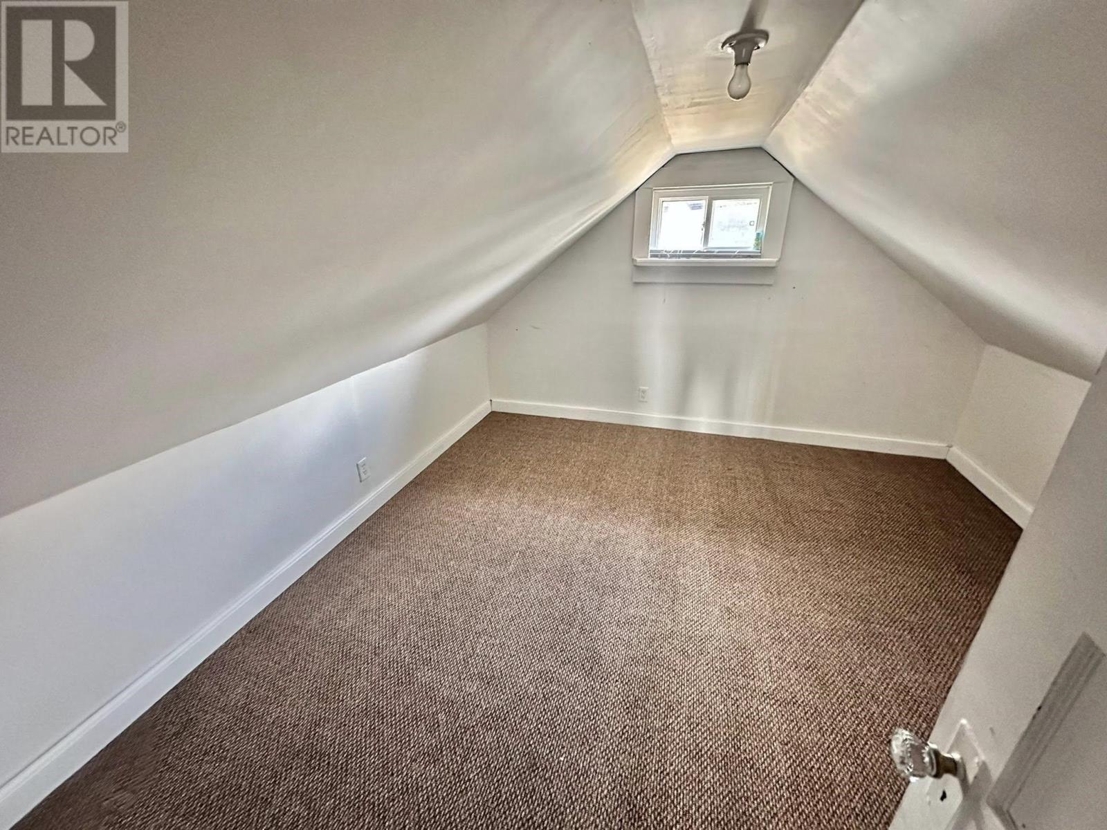 326 Pacific Ave, Thunder Bay, Ontario  P7C 2S1 - Photo 12 - TB253263