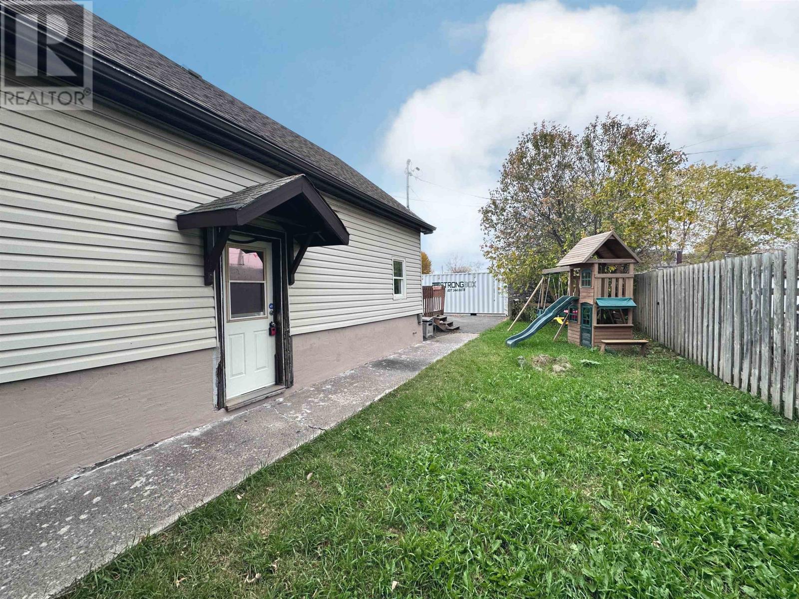 326 Pacific Ave, Thunder Bay, Ontario  P7C 2S1 - Photo 26 - TB253263