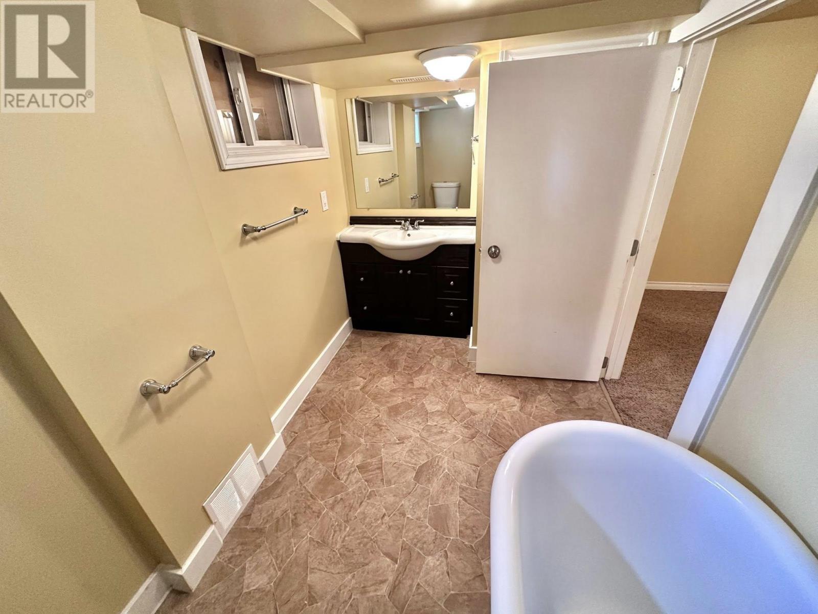 326 Pacific Ave, Thunder Bay, Ontario  P7C 2S1 - Photo 23 - TB253263