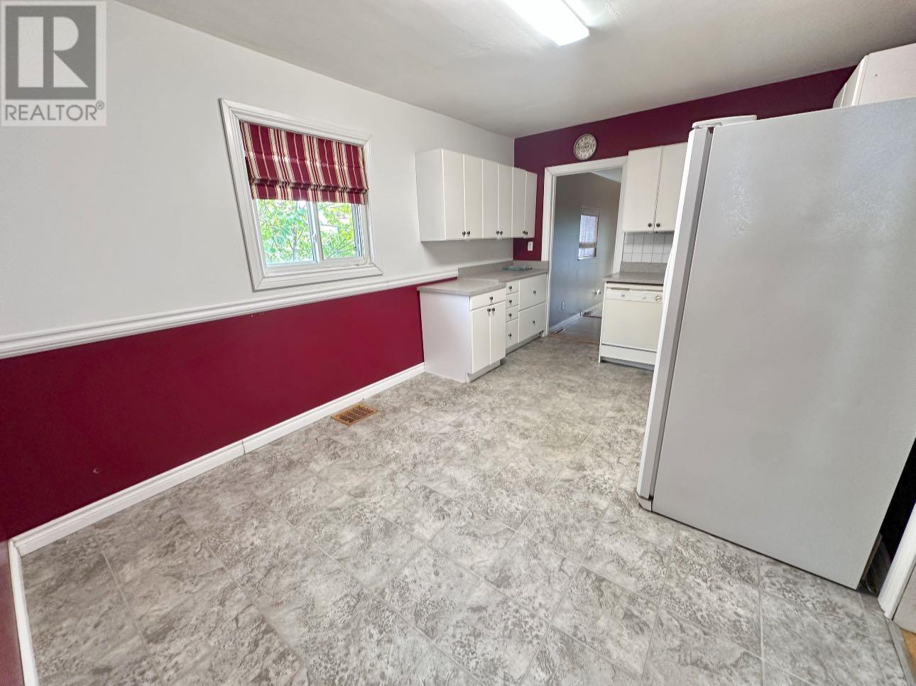 326 Pacific Ave, Thunder Bay, Ontario  P7C 2S1 - Photo 9 - TB253263