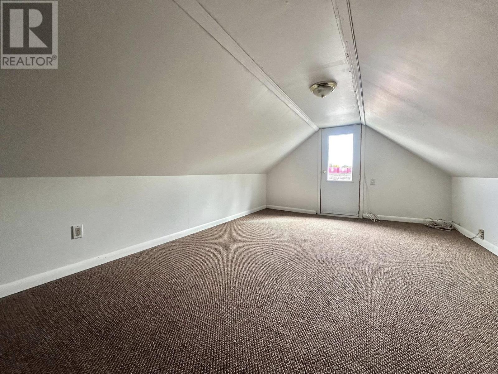 326 Pacific Ave, Thunder Bay, Ontario  P7C 2S1 - Photo 14 - TB253263