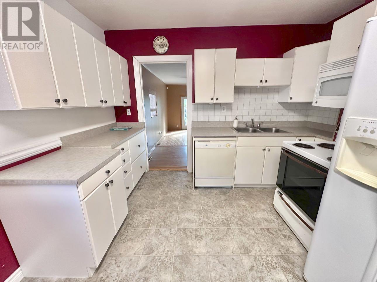 326 Pacific Ave, Thunder Bay, Ontario  P7C 2S1 - Photo 8 - TB253263