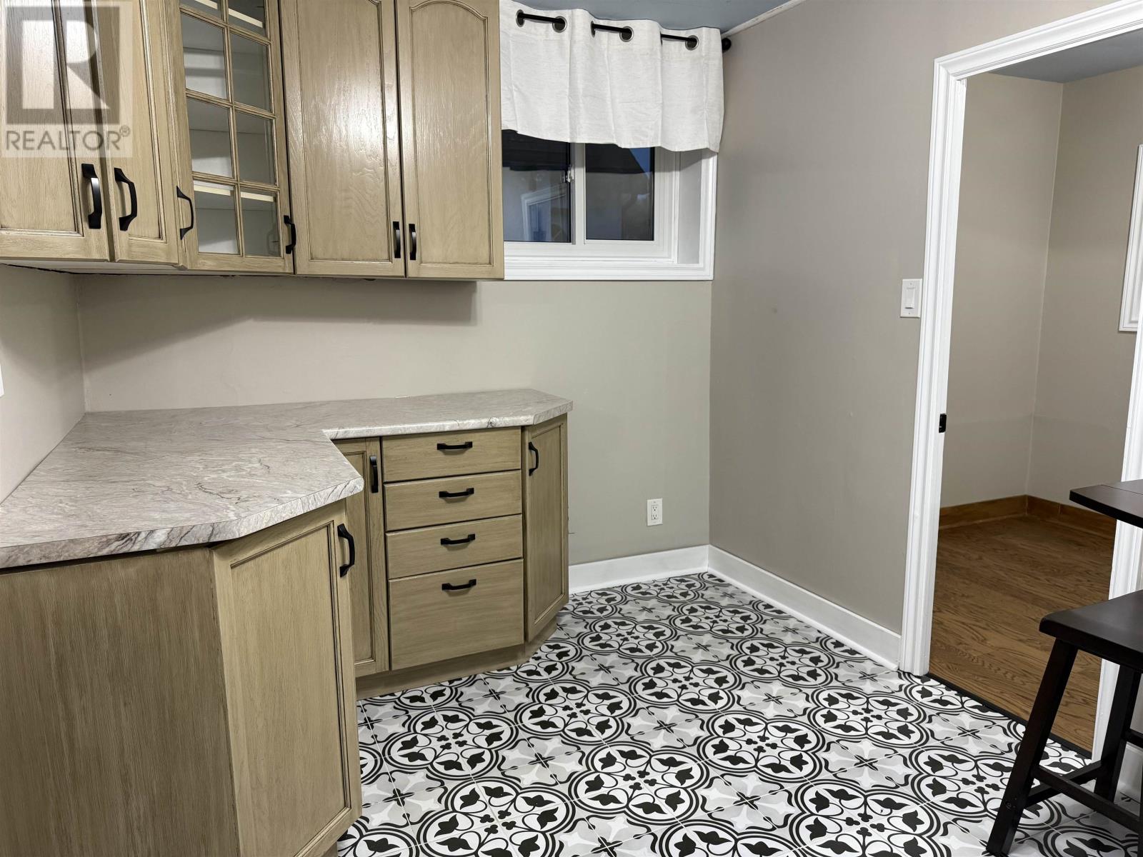 918 Alberta Street, Thunder Bay, Ontario  P7C 3E9 - Photo 13 - TB253334