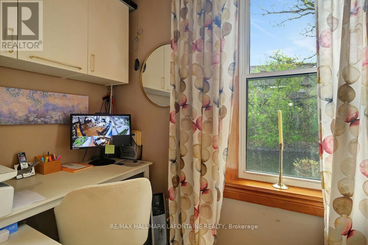 100 Gore Street E, Perth, Ontario  K7H 1J3 - Photo 34 - X12504132