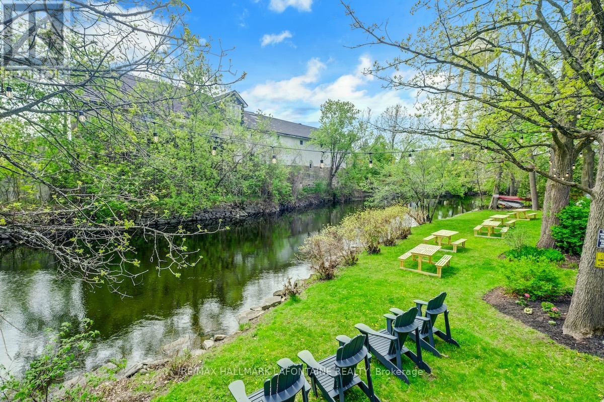 100 Gore Street E, Perth, Ontario  K7H 1J3 - Photo 41 - X12504132