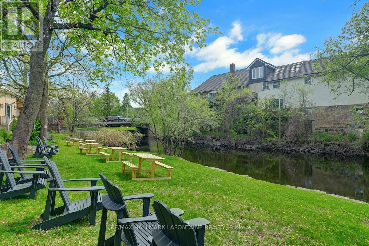 100 Gore Street E, Perth, Ontario  K7H 1J3 - Photo 42 - X12504132