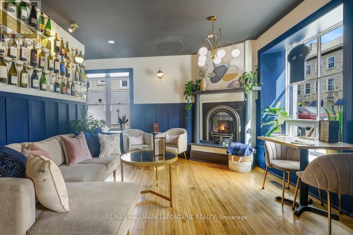 100 Gore Street E, Perth, Ontario  K7H 1J3 - Photo 5 - X12504132