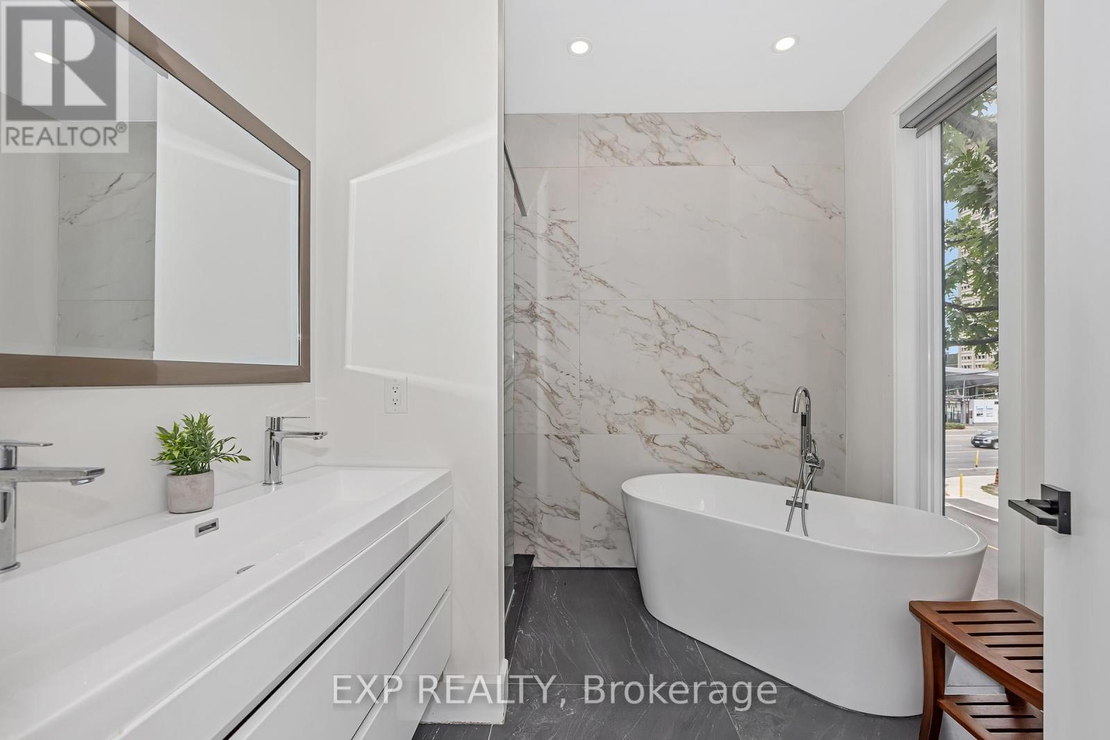 1 - 4a Huron Avenue N, Ottawa, Ontario  K1Y 0V9 - Photo 27 - X12504184