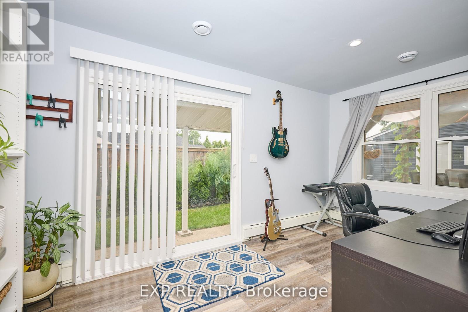 31 Woodrow Street, St. Catharines, Ontario  L2P 2A1 - Photo 11 - X12504108