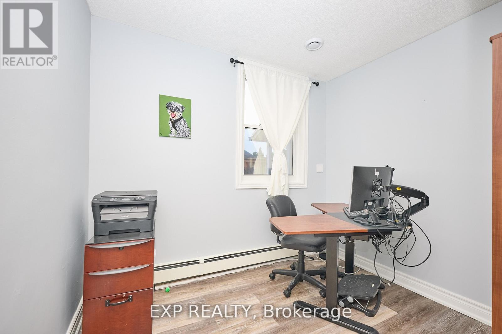 31 Woodrow Street, St. Catharines, Ontario  L2P 2A1 - Photo 8 - X12504108