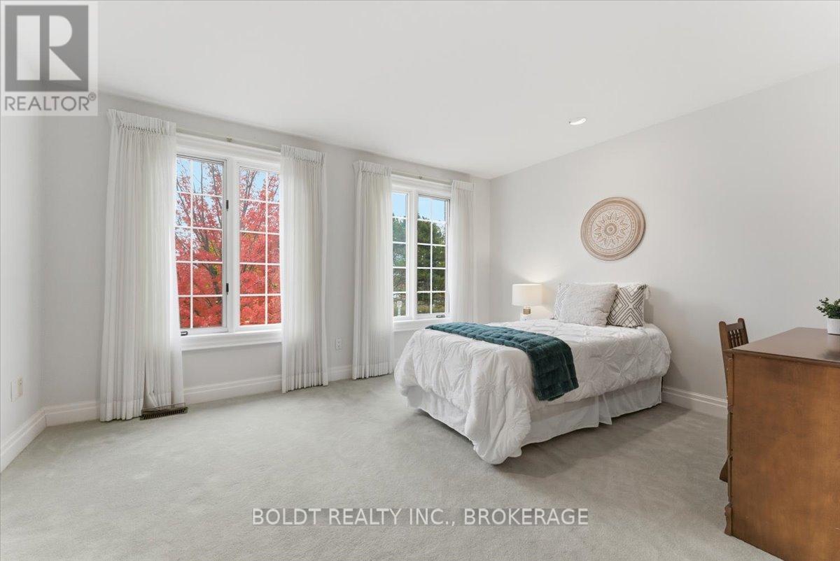 15 Golden Boulevard, St. Catharines, Ontario  L2N 7L8 - Photo 28 - X12504192