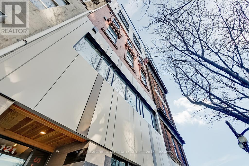 201 - 121 King Street E, Hamilton, Ontario  L7N 1A9 - Photo 2 - X12503796