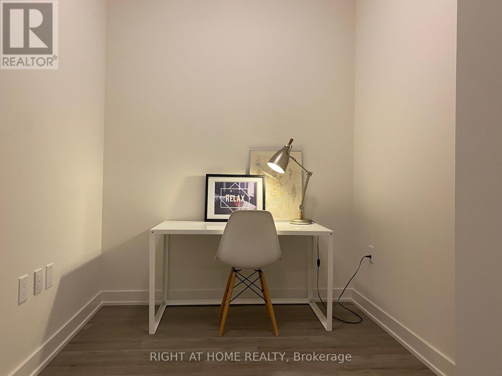 1107 - 212 King William Street, Hamilton, Ontario  L8R 0A7 - Photo 12 - X12503802