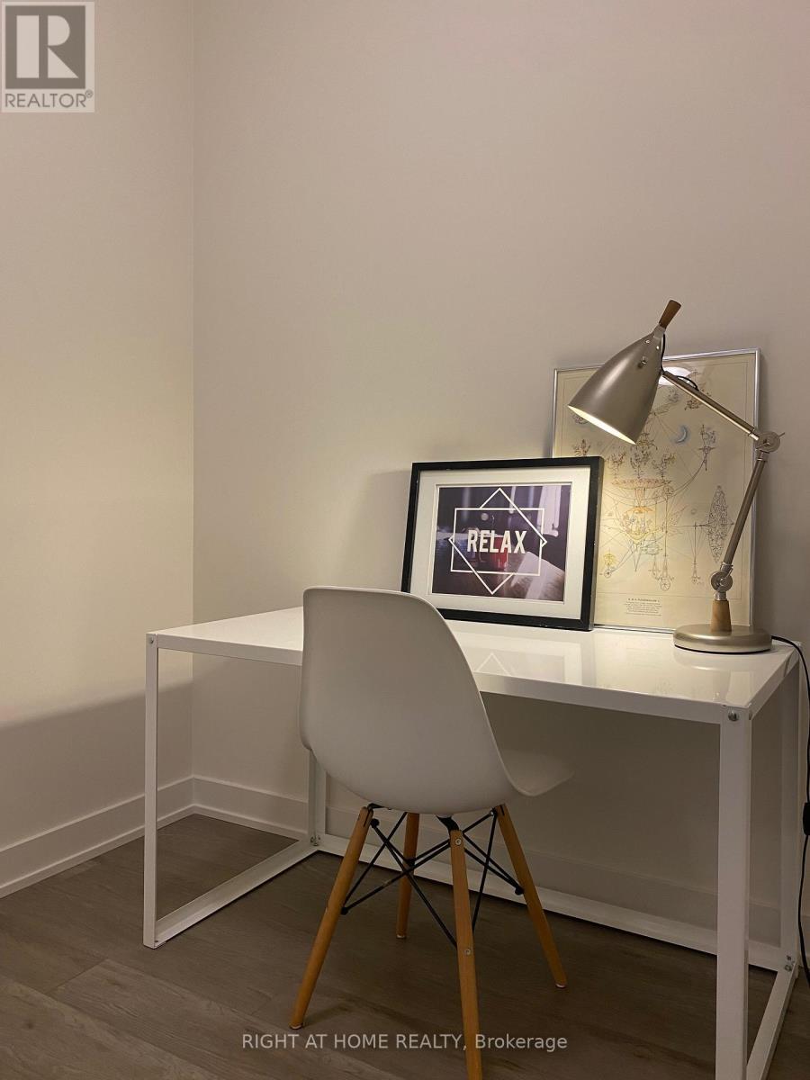 1107 - 212 King William Street, Hamilton, Ontario  L8R 0A7 - Photo 13 - X12503802