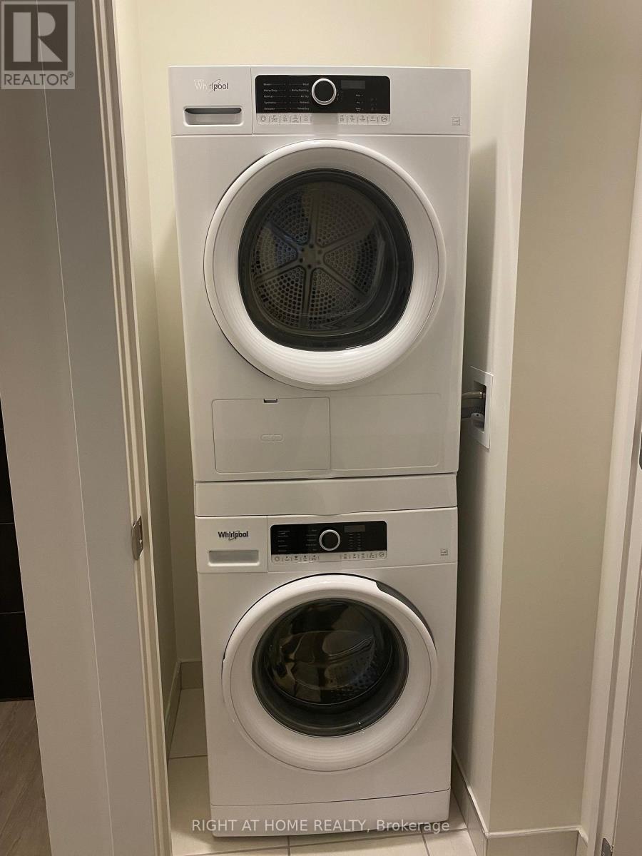 1107 - 212 King William Street, Hamilton, Ontario  L8R 0A7 - Photo 15 - X12503802