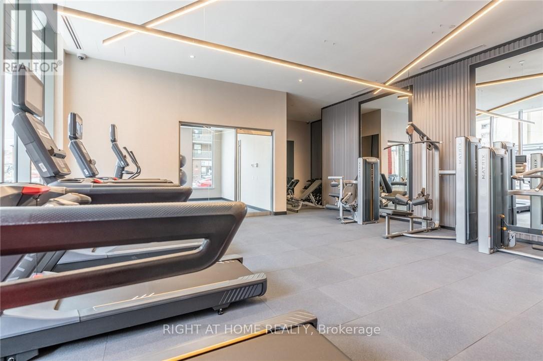 1107 - 212 King William Street, Hamilton, Ontario  L8R 0A7 - Photo 17 - X12503802