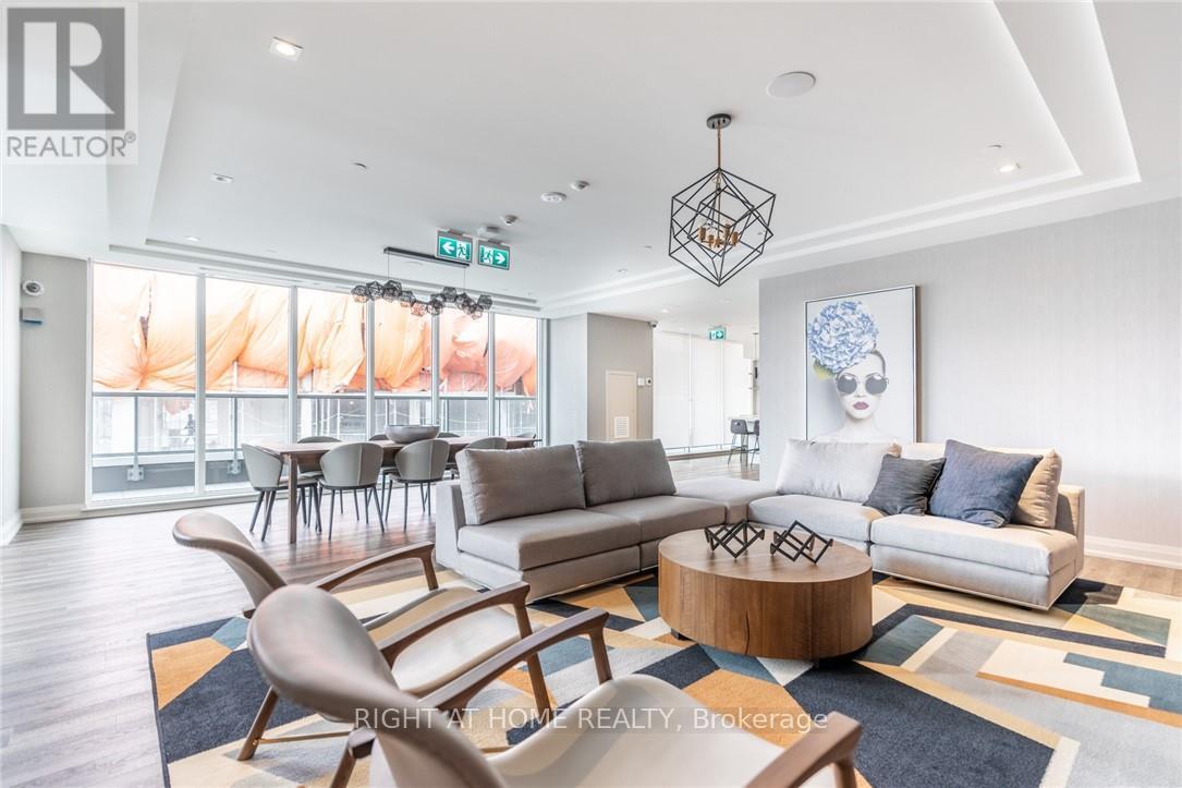 1107 - 212 King William Street, Hamilton, Ontario  L8R 0A7 - Photo 19 - X12503802