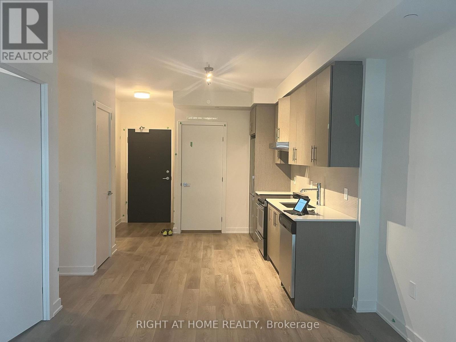 1107 - 212 King William Street, Hamilton, Ontario  L8R 0A7 - Photo 8 - X12503802