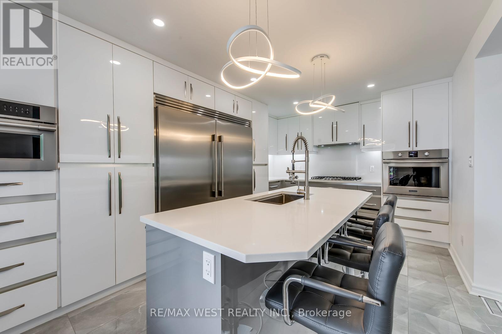 8077 Mount Carmel Boulevard, Niagara Falls, Ontario  L2H 2Y8 - Photo 12 - X12503810