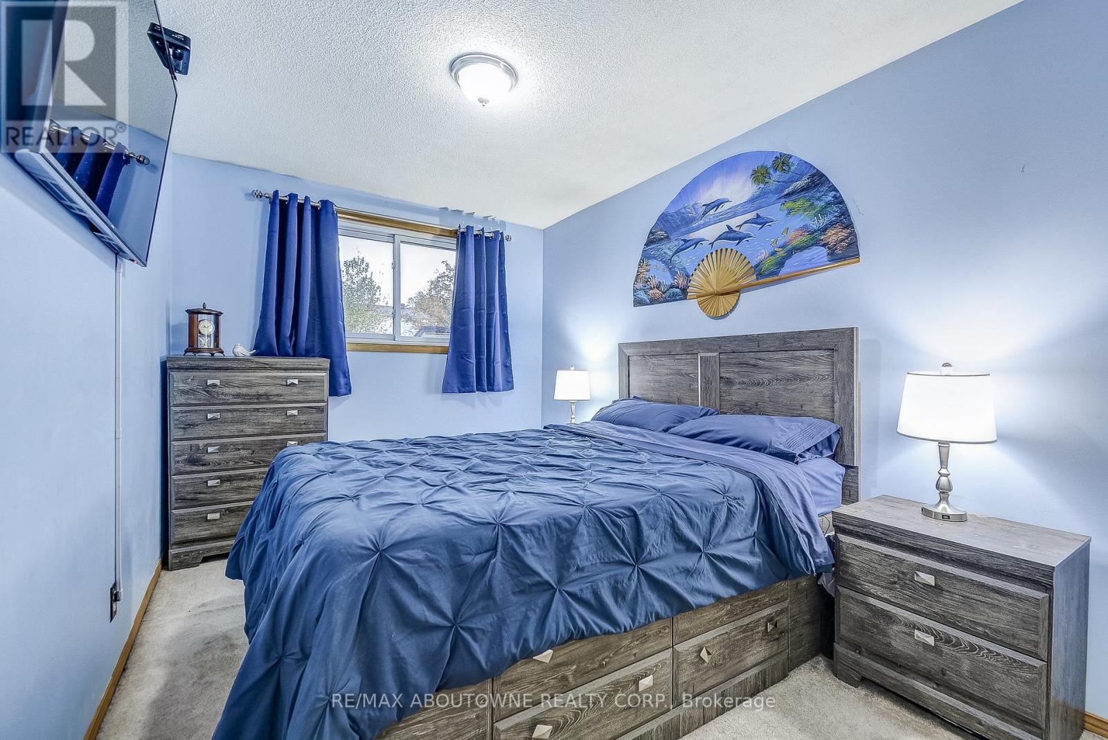 211 East 8th Street, Hamilton, Ontario  L9A 3L7 - Photo 20 - X12503840