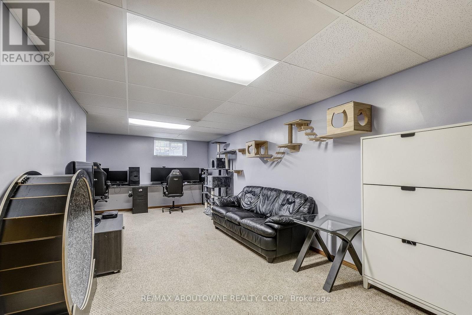 211 East 8th Street, Hamilton, Ontario  L9A 3L7 - Photo 27 - X12503840