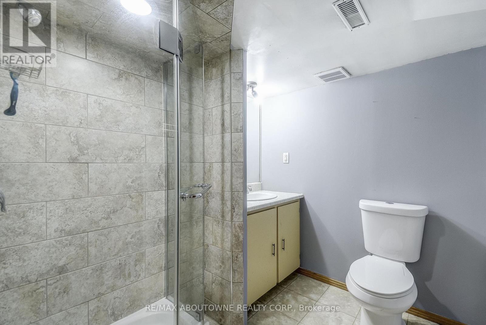 211 East 8th Street, Hamilton, Ontario  L9A 3L7 - Photo 31 - X12503840