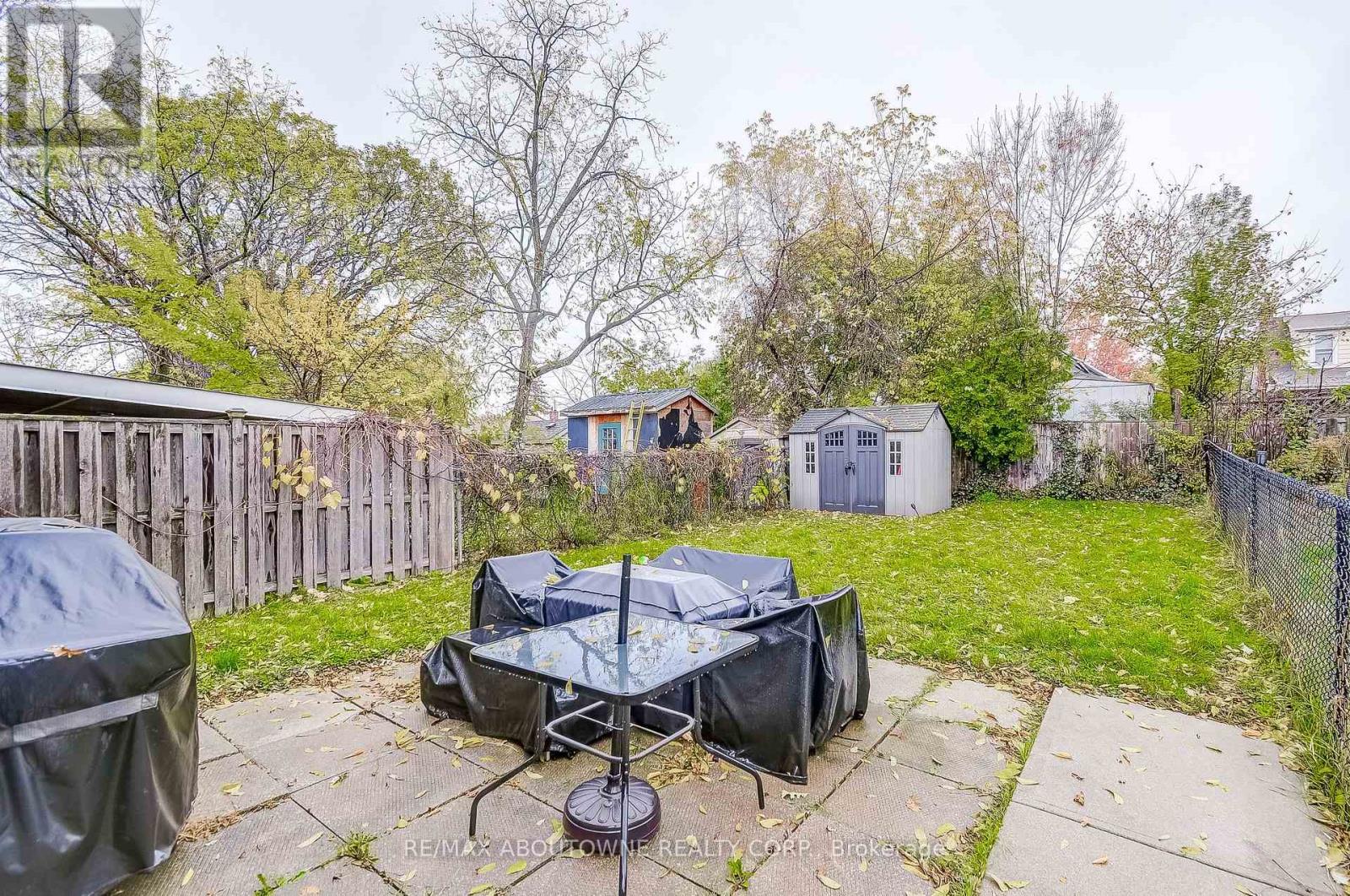 211 East 8th Street, Hamilton, Ontario  L9A 3L7 - Photo 33 - X12503840