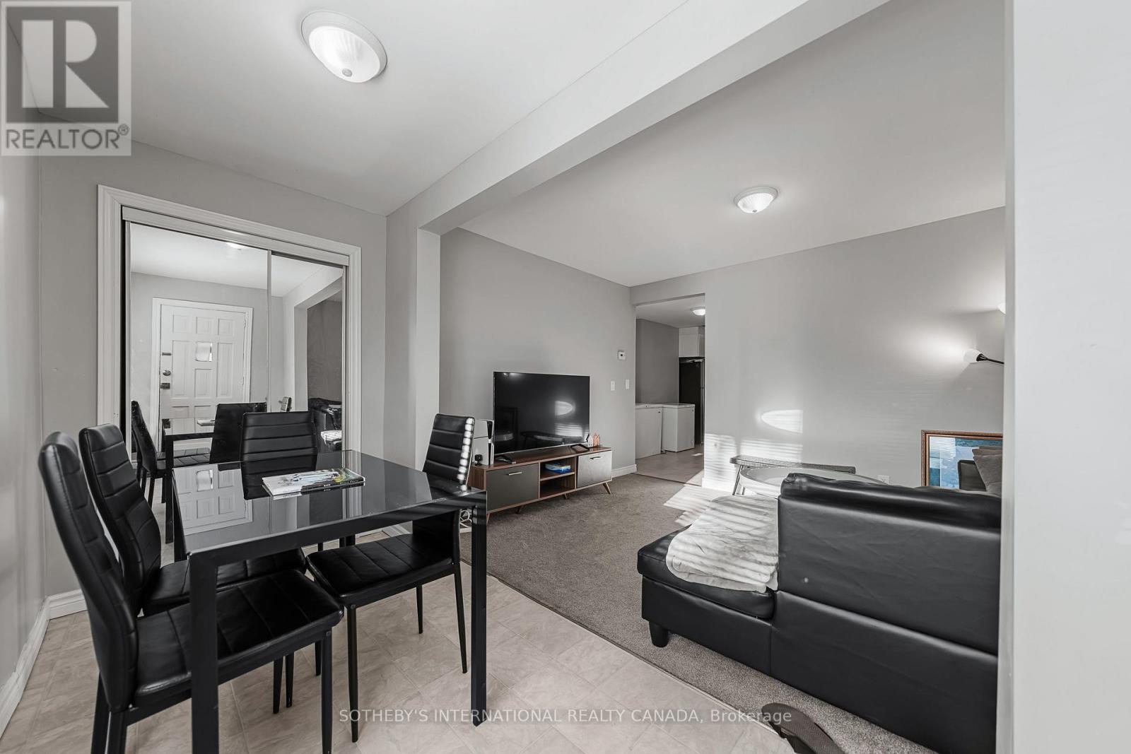 15 Grantham Avenue, Cambridge, Ontario  N1R 4V3 - Photo 6 - X12503848