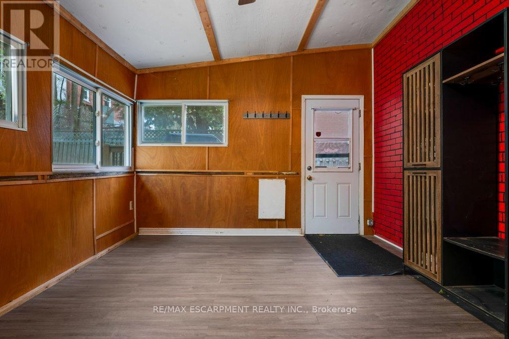 6 Glanville Avenue, Brantford, Ontario  N3S 2Y7 - Photo 22 - X12503864