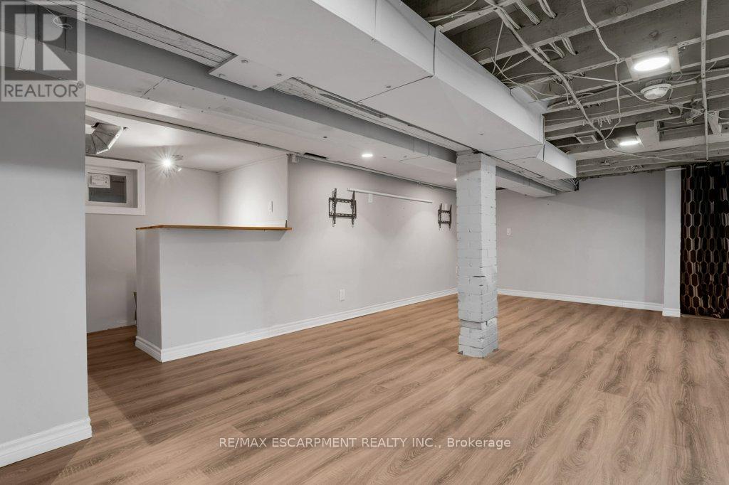 6 Glanville Avenue, Brantford, Ontario  N3S 2Y7 - Photo 32 - X12503864