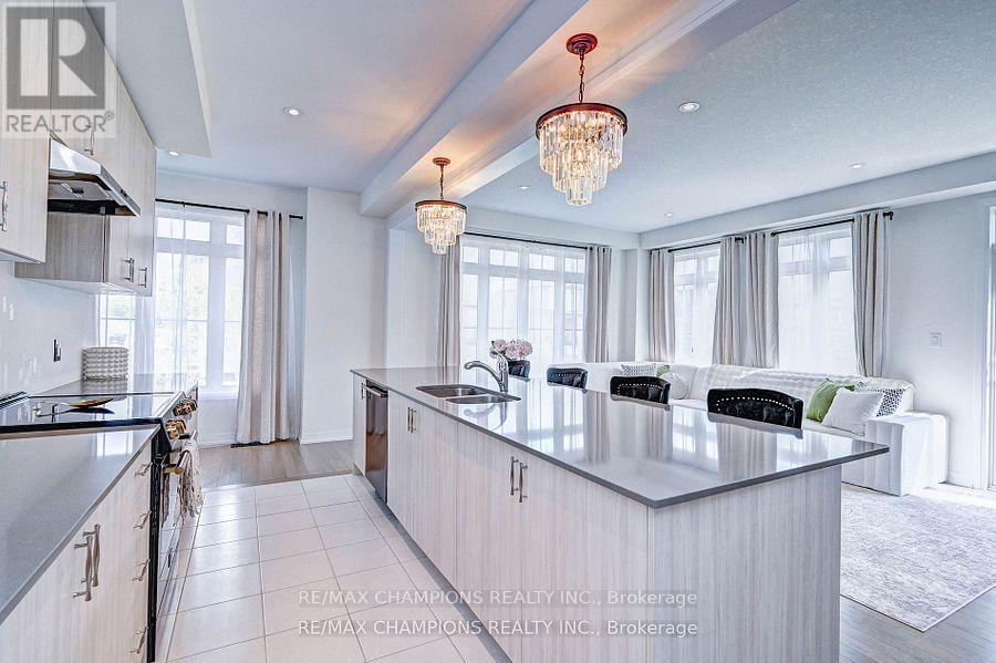 216 Newman Drive, Cambridge, Ontario  N1S 4Y6 - Photo 10 - X12503876