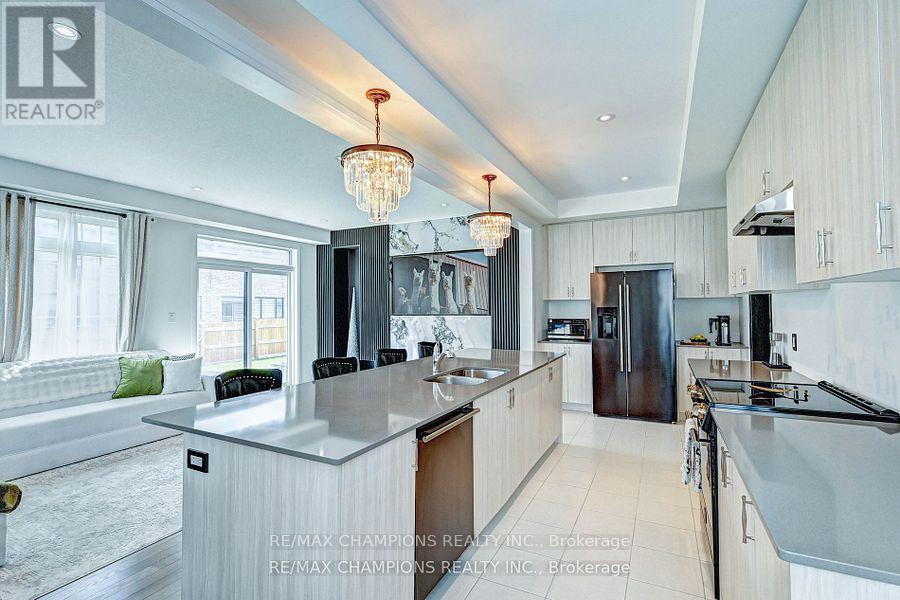 216 Newman Drive, Cambridge, Ontario  N1S 4Y6 - Photo 18 - X12503876