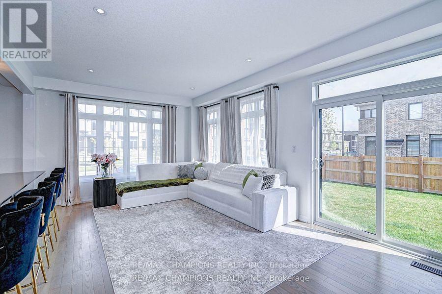 216 Newman Drive, Cambridge, Ontario  N1S 4Y6 - Photo 21 - X12503876