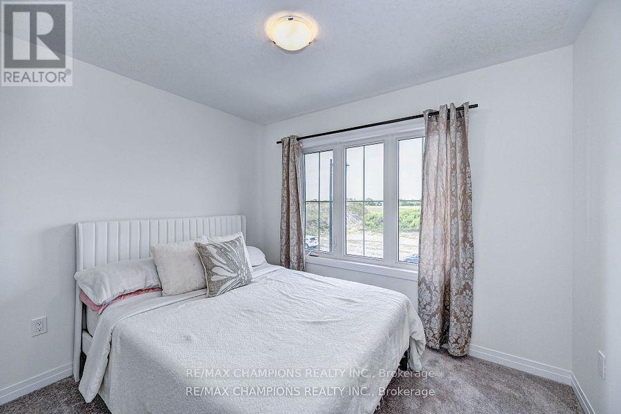 216 Newman Drive, Cambridge, Ontario  N1S 4Y6 - Photo 22 - X12503876