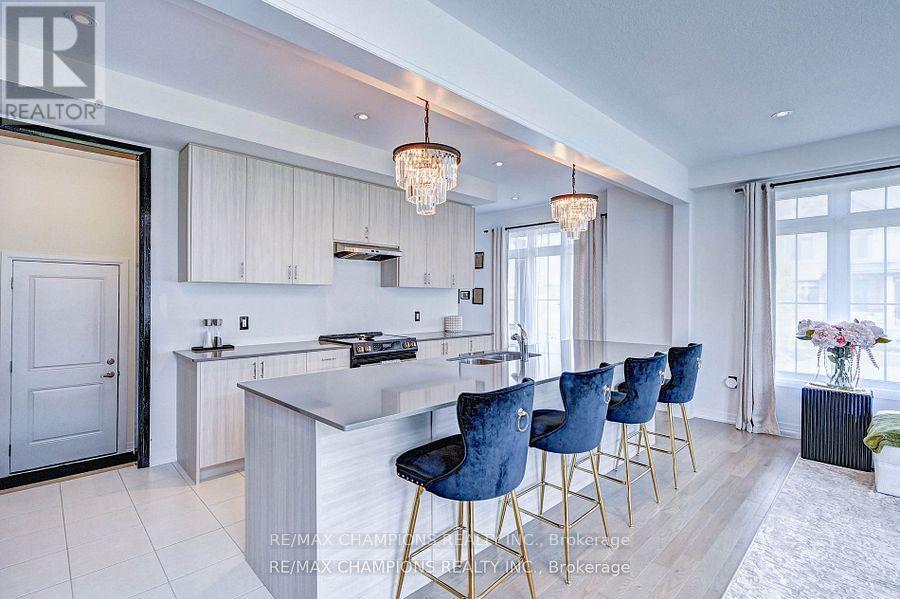 216 Newman Drive, Cambridge, Ontario  N1S 4Y6 - Photo 7 - X12503876