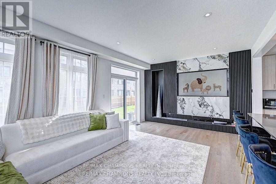 216 Newman Drive, Cambridge, Ontario  N1S 4Y6 - Photo 9 - X12503876