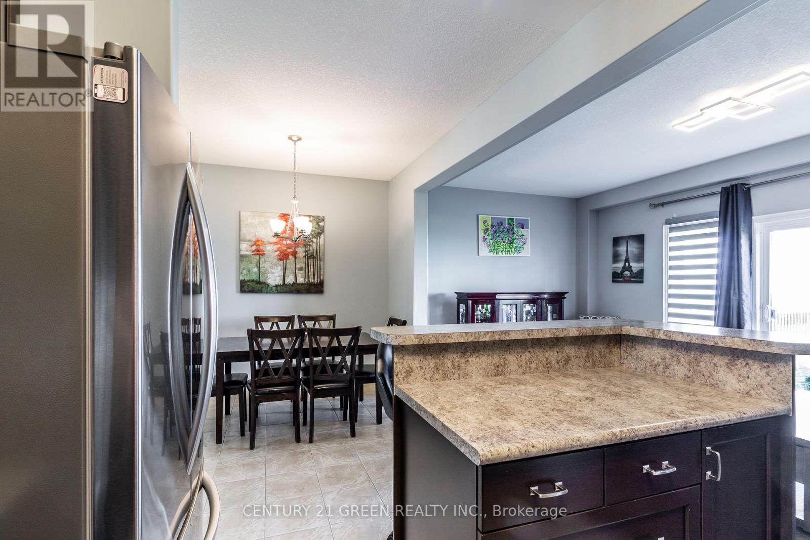 93 Sexton Crescent, Hamilton, Ontario  L9G 0E2 - Photo 14 - X12503978