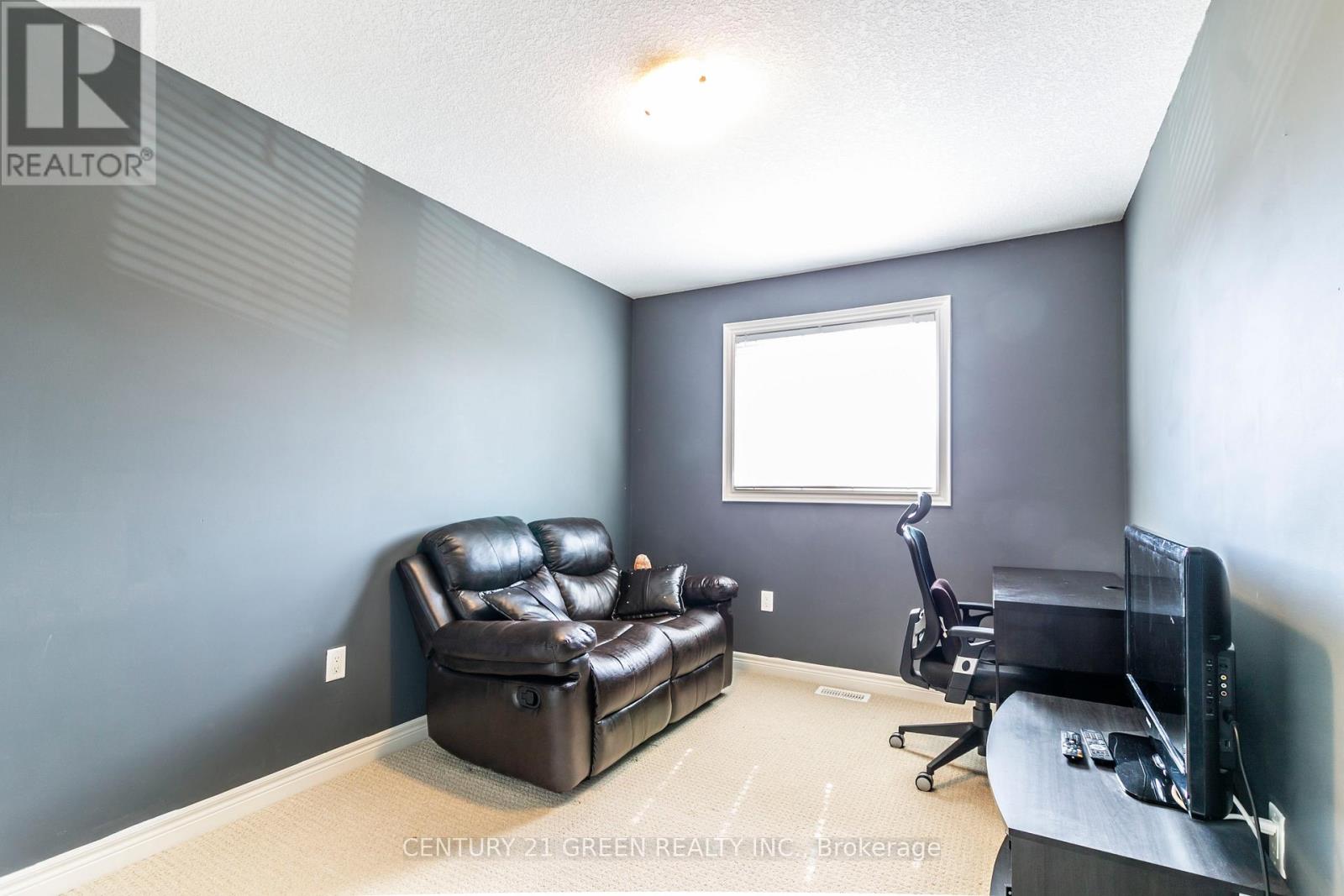 93 Sexton Crescent, Hamilton, Ontario  L9G 0E2 - Photo 22 - X12503978