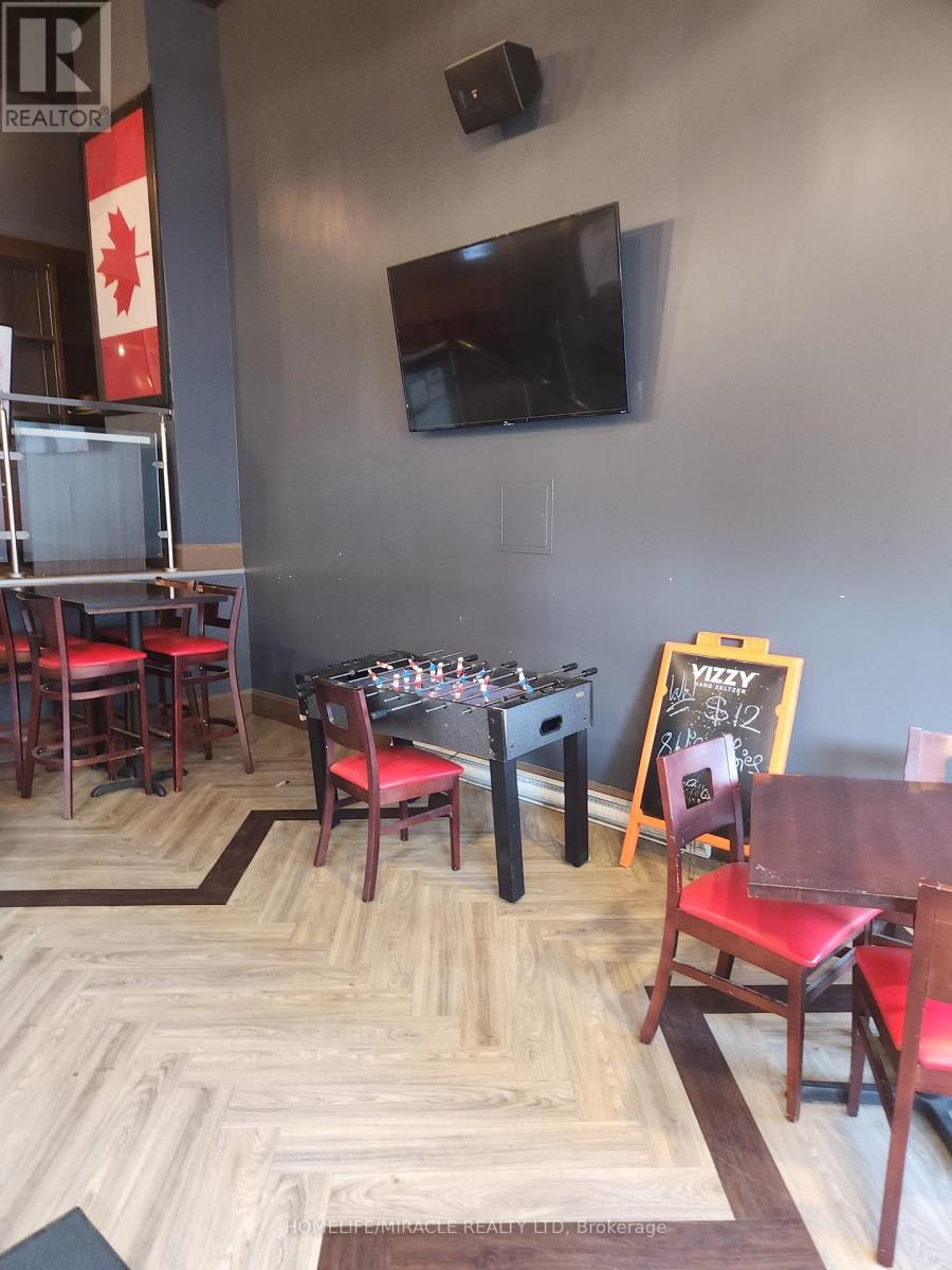 186 King Street, London East, Ontario  N6A 1C7 - Photo 7 - X12503996