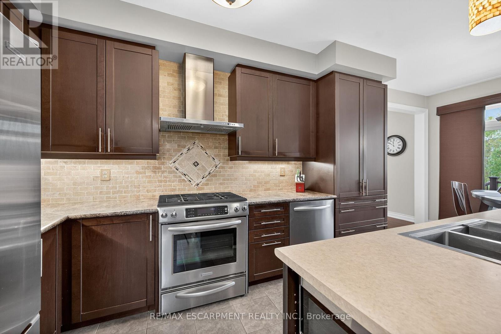 20 Fowler Drive, Hamilton, Ontario  L0R 1C0 - Photo 19 - X12504066