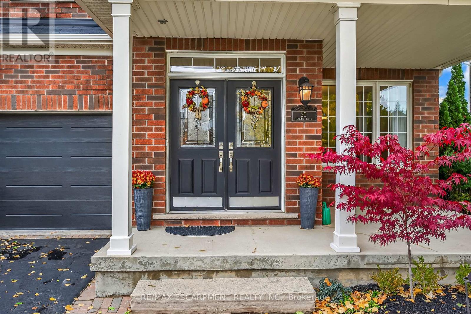 20 Fowler Drive, Hamilton, Ontario  L0R 1C0 - Photo 5 - X12504066