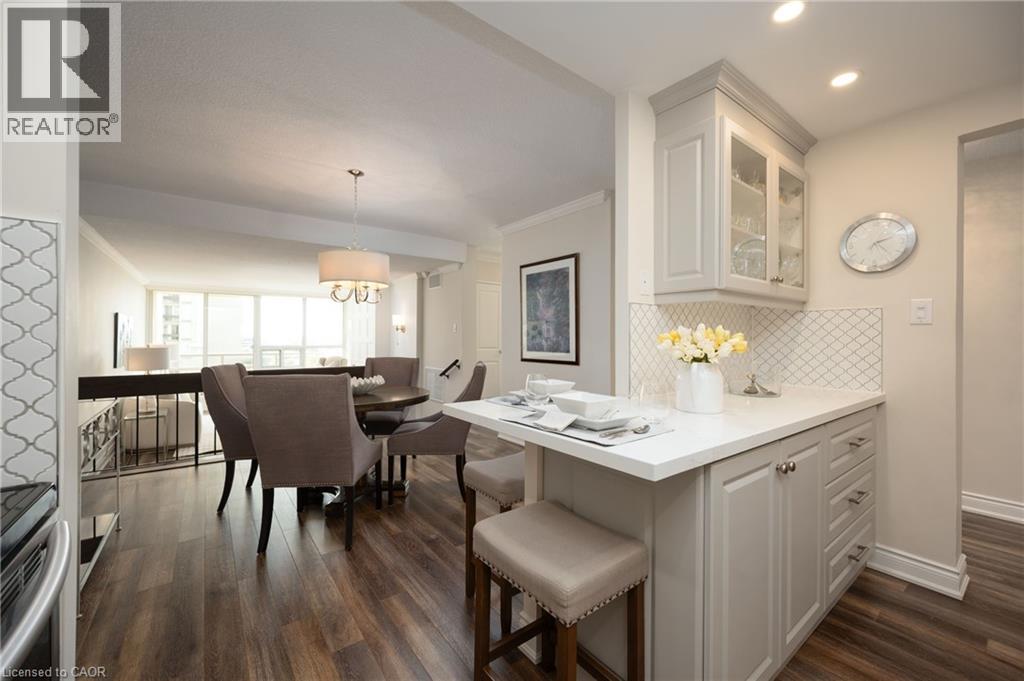 1359 White Oaks Boulevard Unit# 804, Oakville, Ontario  L6H 2R8 - Photo 8 - 40777619