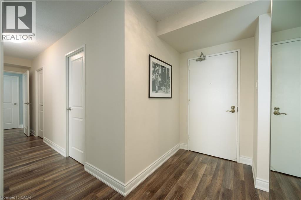 1359 White Oaks Boulevard Unit# 804, Oakville, Ontario  L6H 2R8 - Photo 3 - 40777619