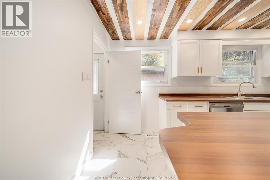 9482 Ryerson, Windsor, Ontario  N8R 1V5 - Photo 18 - 25027266