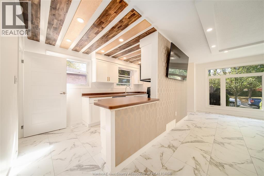 9482 Ryerson, Windsor, Ontario  N8R 1V5 - Photo 16 - 25027266