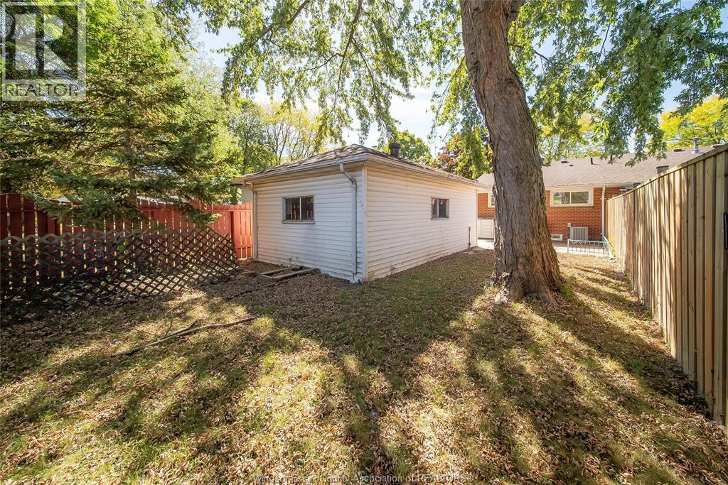 9482 Ryerson, Windsor, Ontario  N8R 1V5 - Photo 43 - 25027266