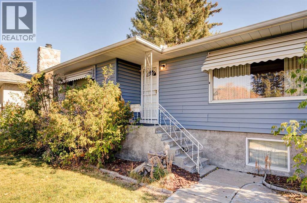 4308 2 Street Nw, Calgary, Alberta  T2K 0Z1 - Photo 2 - A2263846