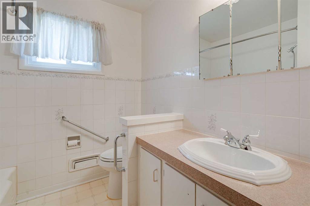 4308 2 Street Nw, Calgary, Alberta  T2K 0Z1 - Photo 18 - A2263846