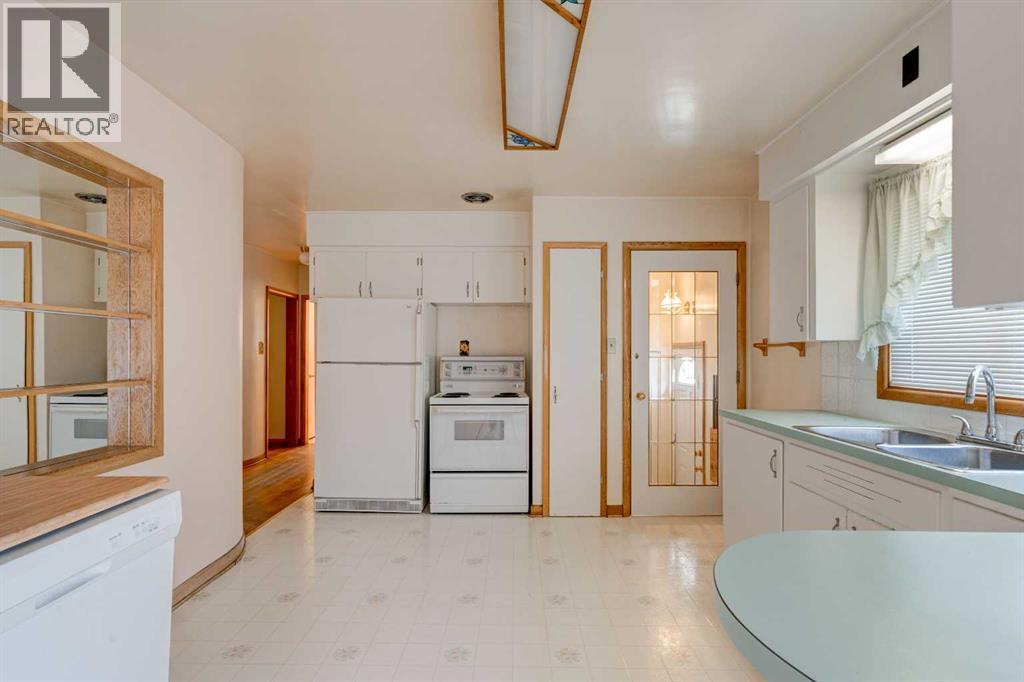 4308 2 Street Nw, Calgary, Alberta  T2K 0Z1 - Photo 14 - A2263846